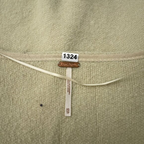 Free People Ivory Oversized V-Neck‎ Sweater 100% Nylon Soft Knit XS-M - Picture 5 of 11